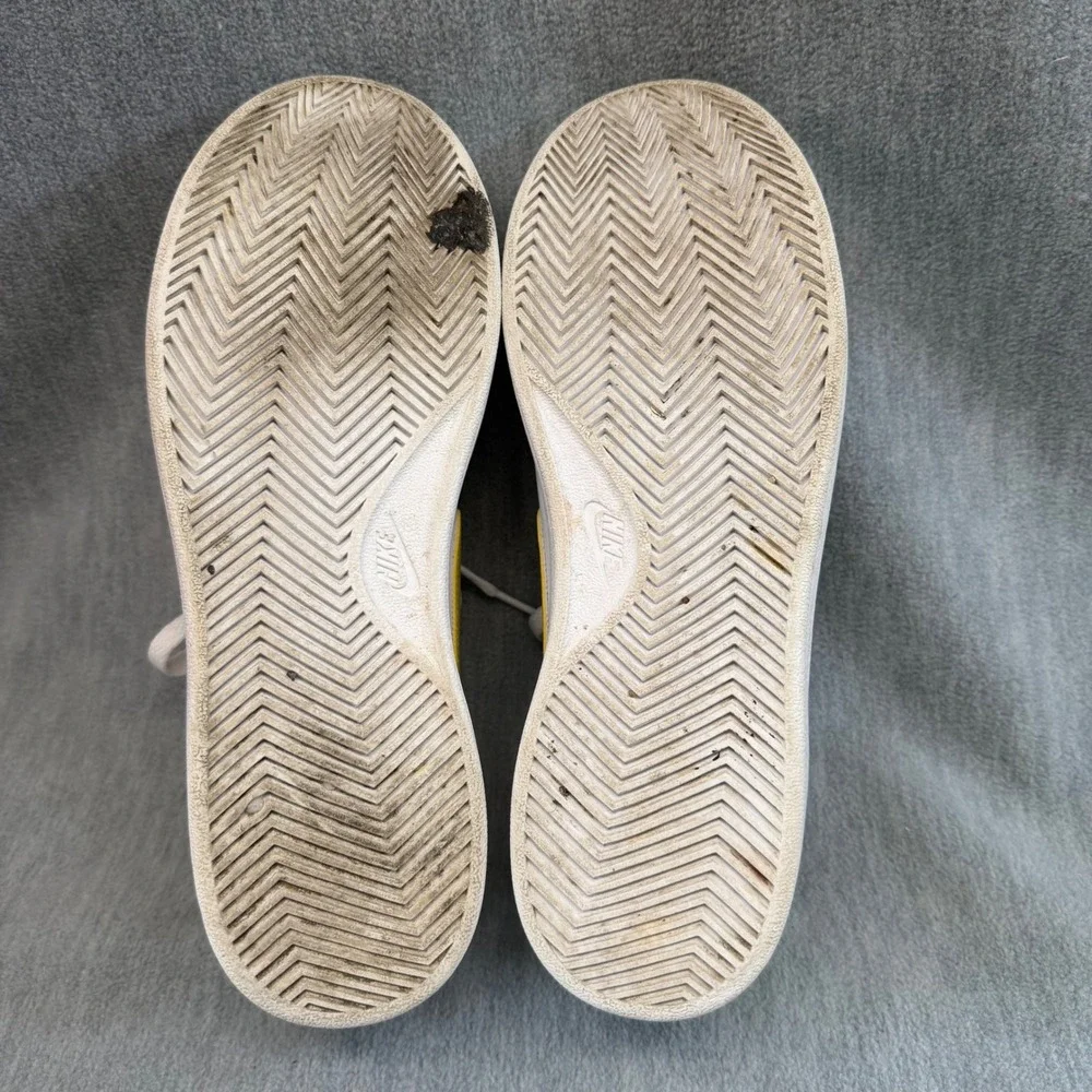 Nike Court Royale 2 Sneakers Womens Size 9 White Yellow Good Low‎ Top Leather